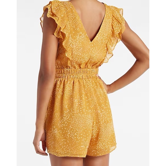 Express • Printed Ruffle Sleeve Romper - Picture 5 of 9